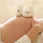 Depilacja przed porodem – jaką metodę wybrać?